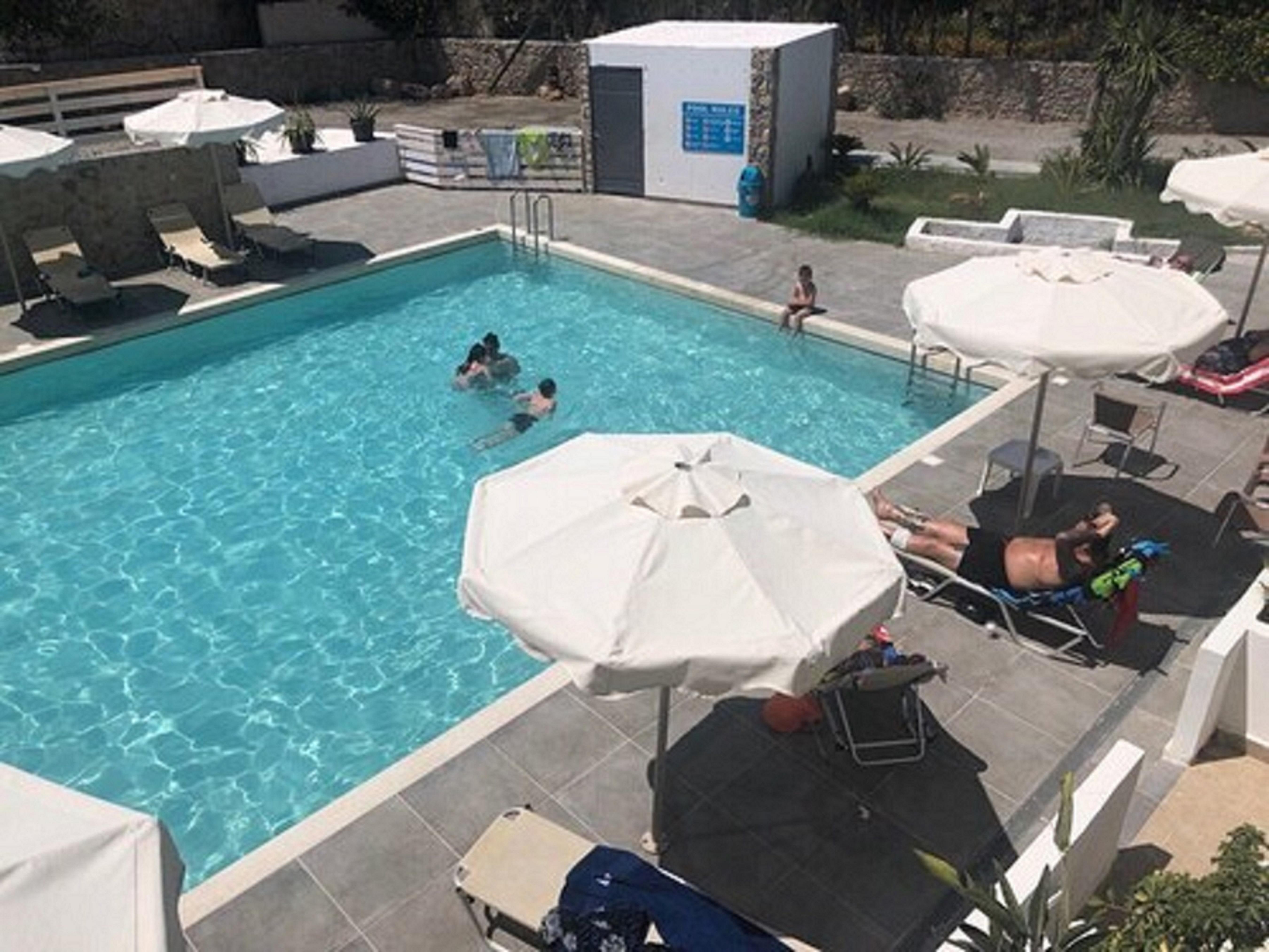 Thalia Hotel Pefki Buitenkant foto