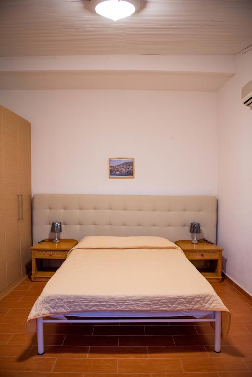Thalia Hotel Pefki Buitenkant foto