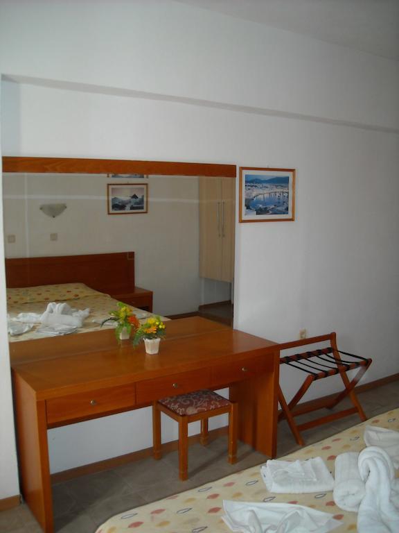 Thalia Hotel Pefki Buitenkant foto
